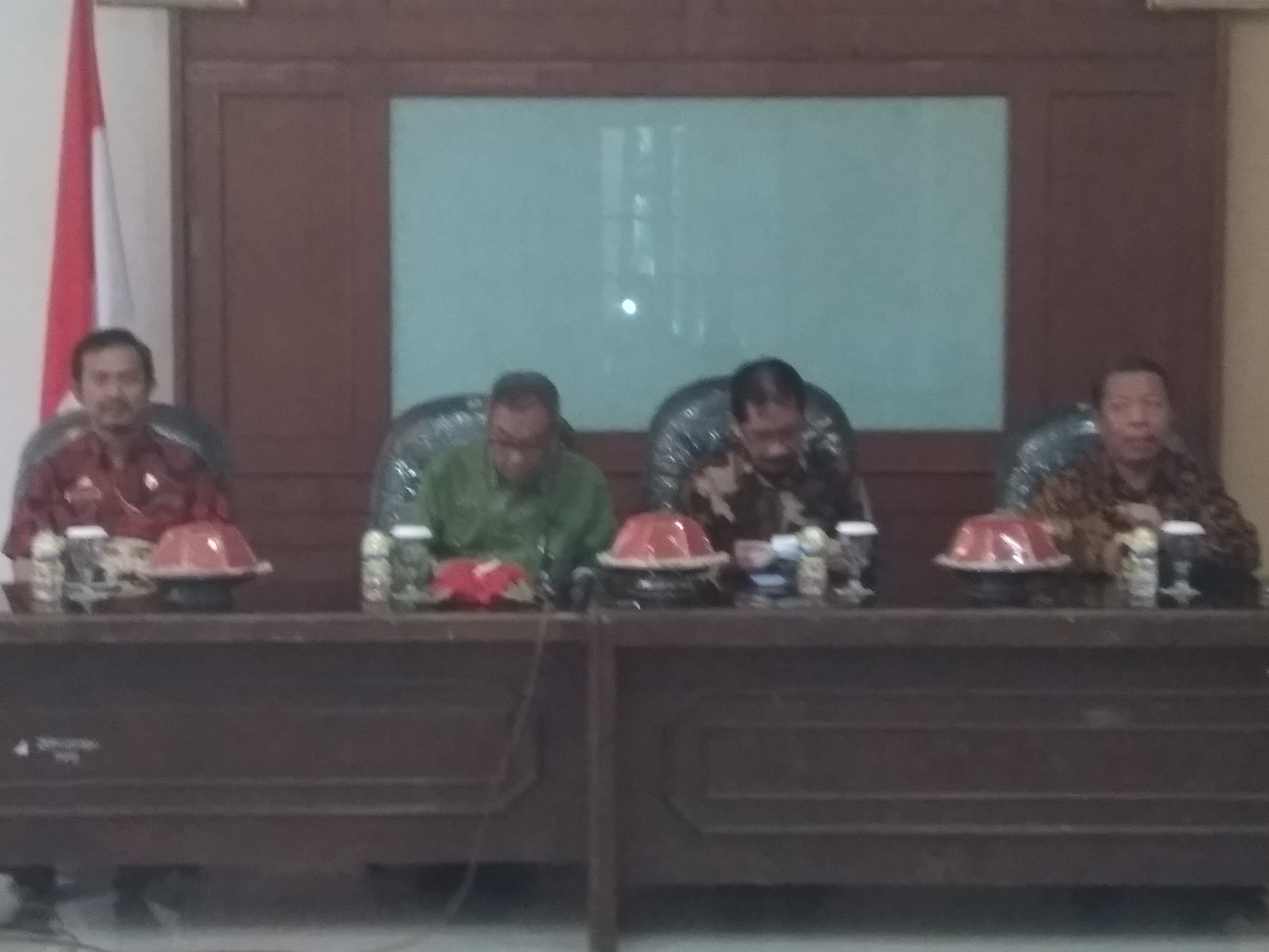 Gambar Sekjen Kemenag RI Tandatangan Program Kerja BLU UIN Alauddin 